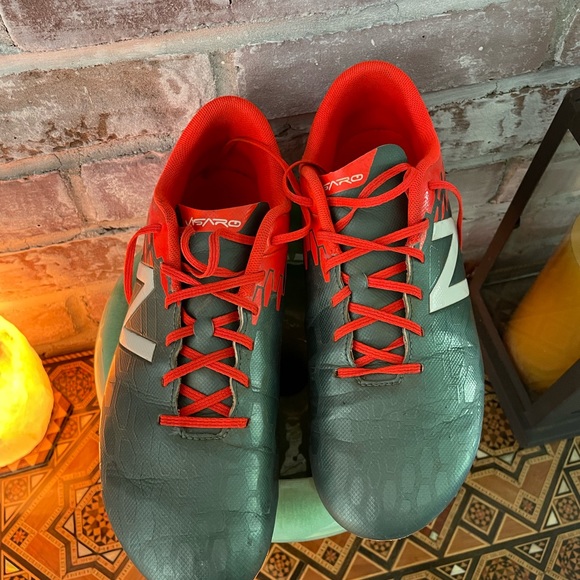 Boys’ soccer cleats - Picture 2 of 8